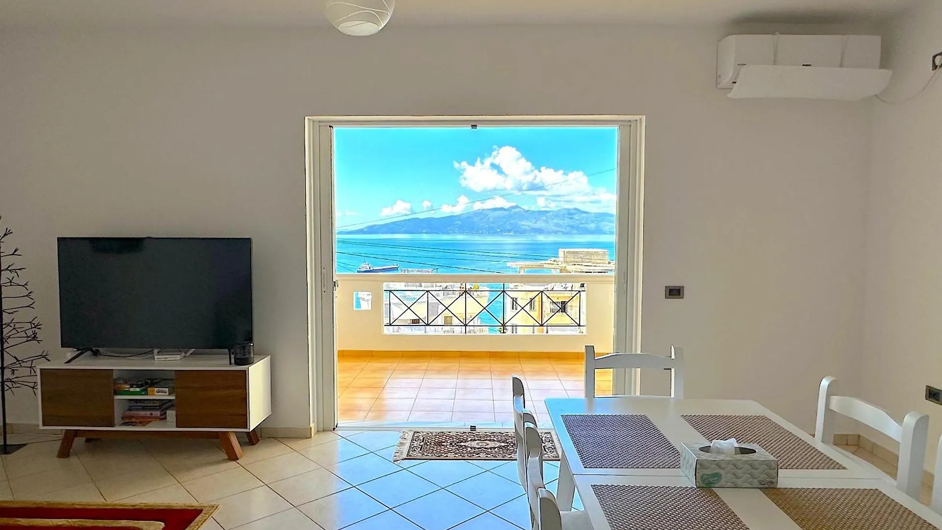 Oliva Apartment Sarande